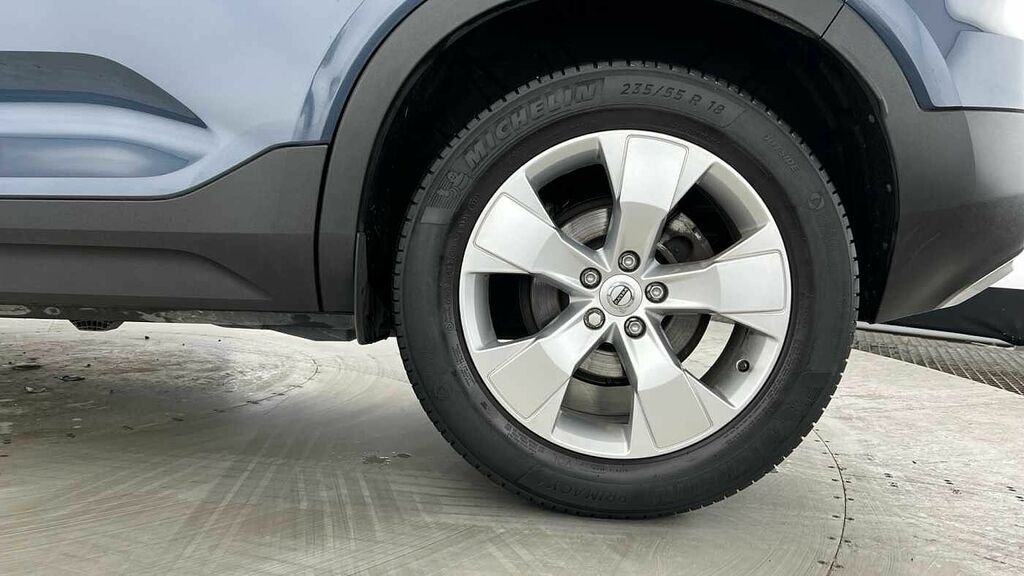 Volvo XC40 Momentum, T3 NA22WHJ Blue #4