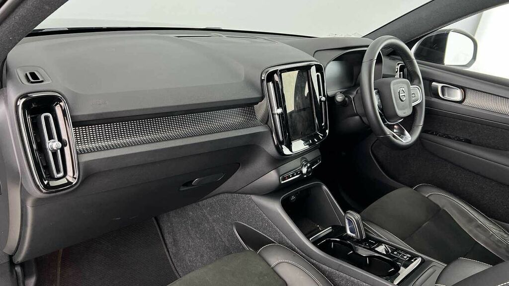 Volvo XC40 R-design, B4 Mild Hybrid NG71TYH Black #6