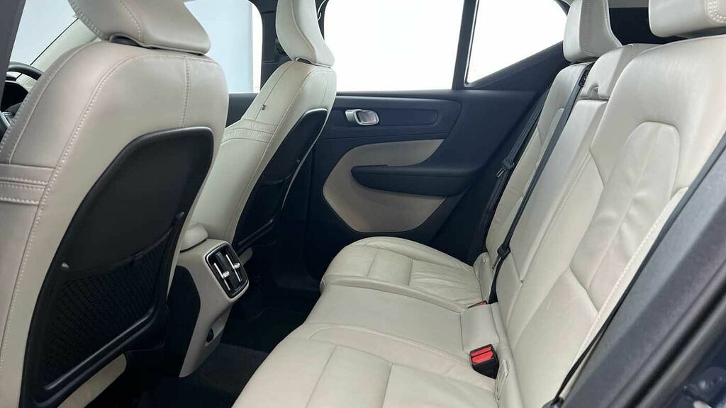 Volvo XC40 Inscription, T3 BU22FBN Blue #4