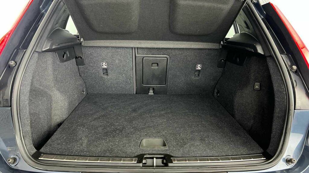 Volvo XC40 Inscription, T3 BU22FBN Blue #3