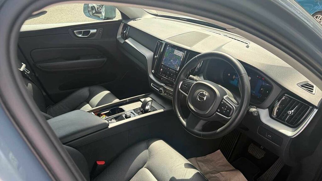 Volvo XC60 Core, B5 Awd Mild Hybrid, NL23SWW Grey #4