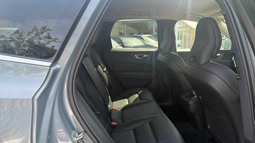Volvo XC60 Core, B5 Awd Mild Hybrid, NL23SWW Grey #6
