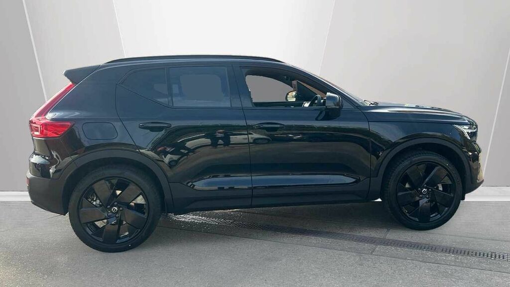 Volvo XC40 Black Edition Plus, B3 Mild Hybrid, LR75OOF Black #3