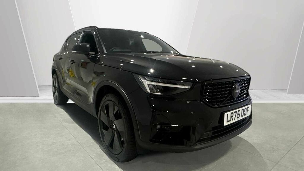 Volvo XC40 Black Edition Plus, B3 Mild Hybrid, Black