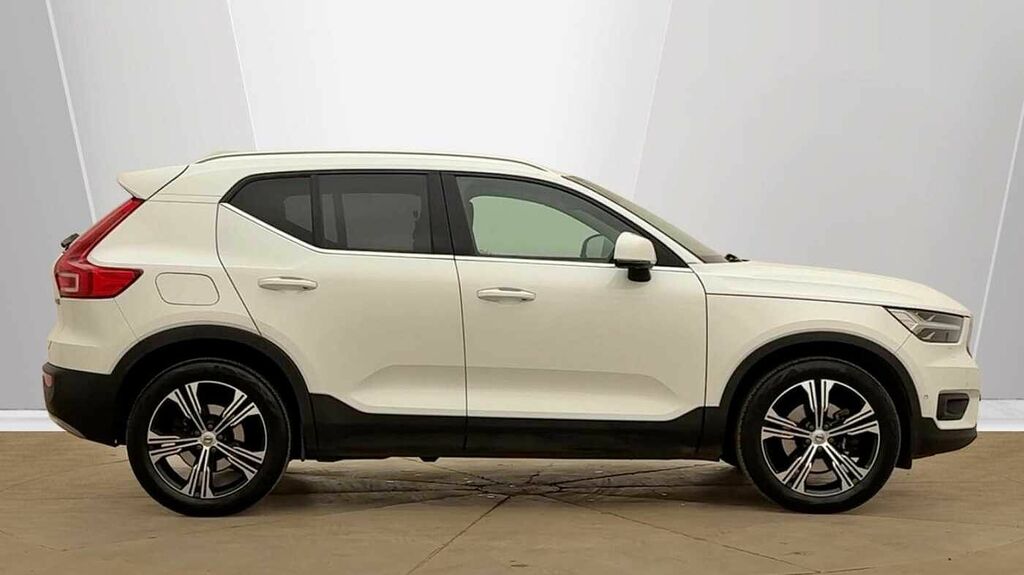 Volvo XC40 Inscription, B4 Awd Mild Hybrid CJ21UHR White #2