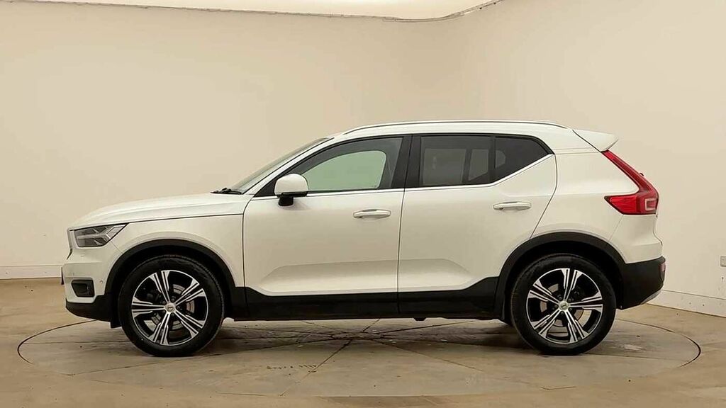 Volvo XC40 Inscription, B4 Awd Mild Hybrid CJ21UHR White #6