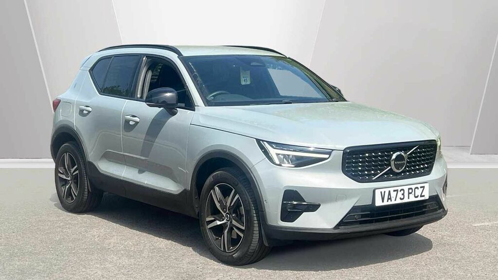 Volvo XC40 Plus, B3 Mild Hybrid, Dark Grey