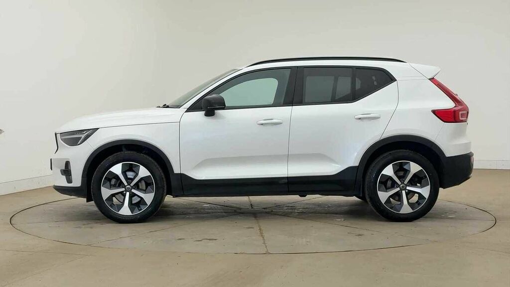 Volvo XC40 Plus, B4 Mild Hybrid, Dark RJ25WSY White #6