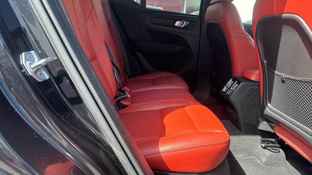 Volvo XC40 2.0 B4p Inscription Awd EJ21YST Black #6