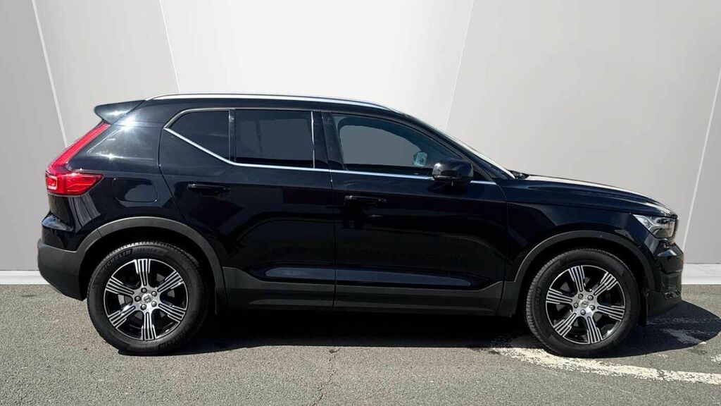 Volvo XC40 2.0 B4p Inscription Awd EJ21YST Black #3