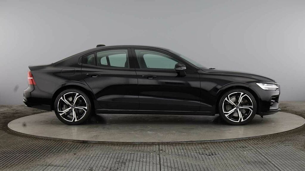 Volvo S60 Plus, B5 Mild Hybrid, Dark BT72OTD Black #2