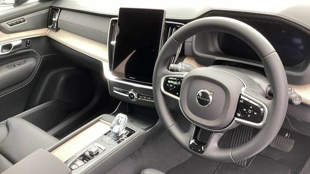 Volvo XC90 Plus, T8 Awd Plug-in Hybrid, Dark LS26KVX Black #4
