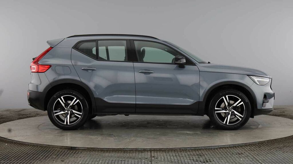 Volvo XC40 Plus, B3 Mild Hybrid, Dark GU23KWH Grey #2