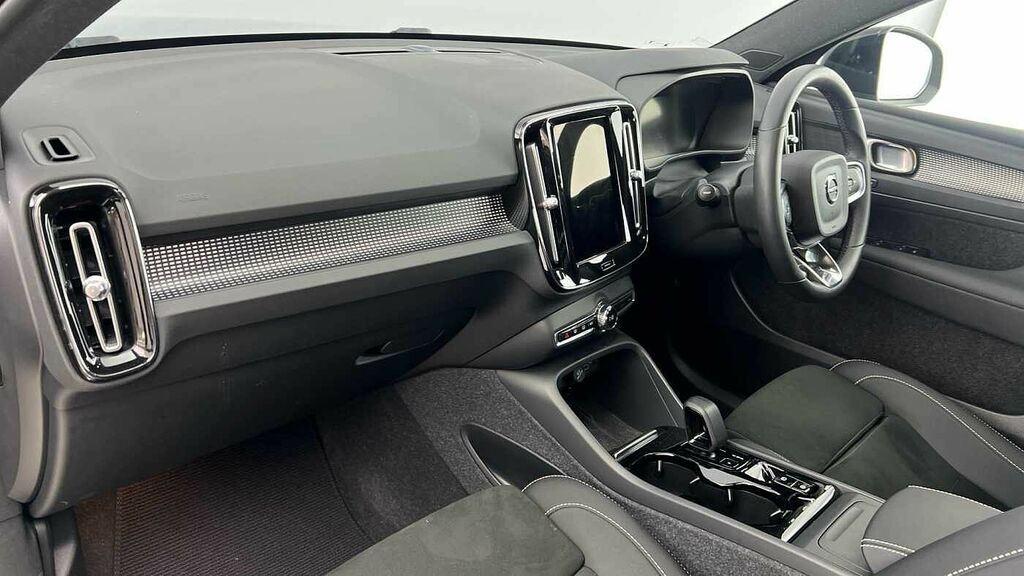 Volvo XC40 Plus, B3 Mild Hybrid, Dark GU23KWH Grey #6