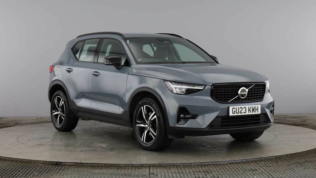 Volvo XC40 Plus, B3 Mild Hybrid, Dark Grey