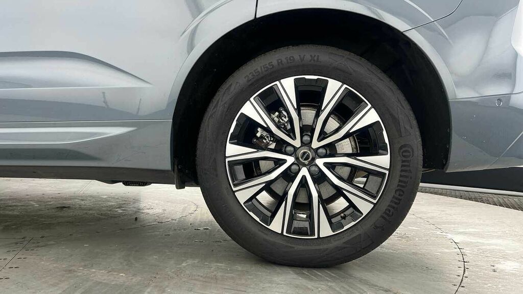 Volvo XC60 Plus, B4 Mild Hybrid, Dark YN23RKF Grey #4