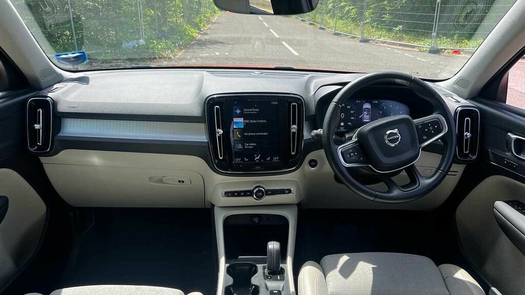 Volvo XC40 T4 Fwd Momentum Pro RJ19TWM Red #5