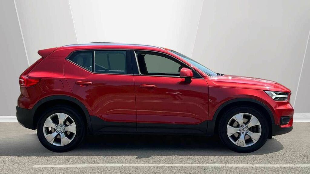 Volvo XC40 T4 Fwd Momentum Pro RJ19TWM Red #3