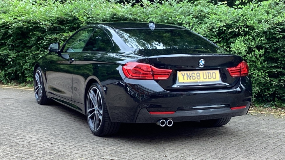 BMW 4 Series 420I M Sport Professional Media YN68UDO Black #2
