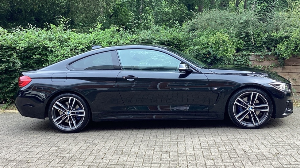 BMW 4 Series 420I M Sport Professional Media YN68UDO Black #4