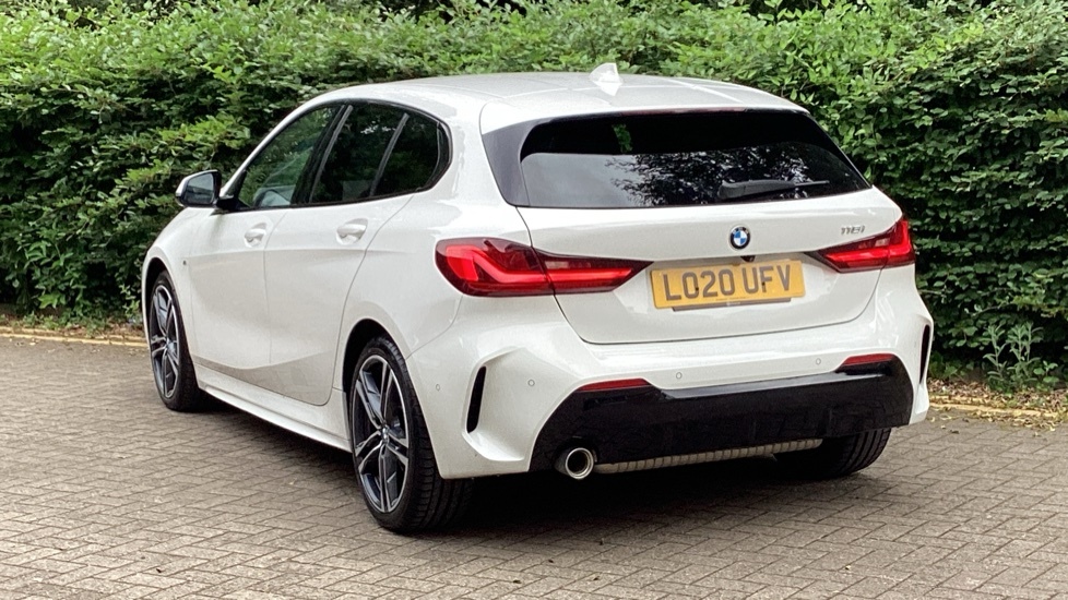 BMW 1 Series 118I M Sport Step LO20UFV White #2