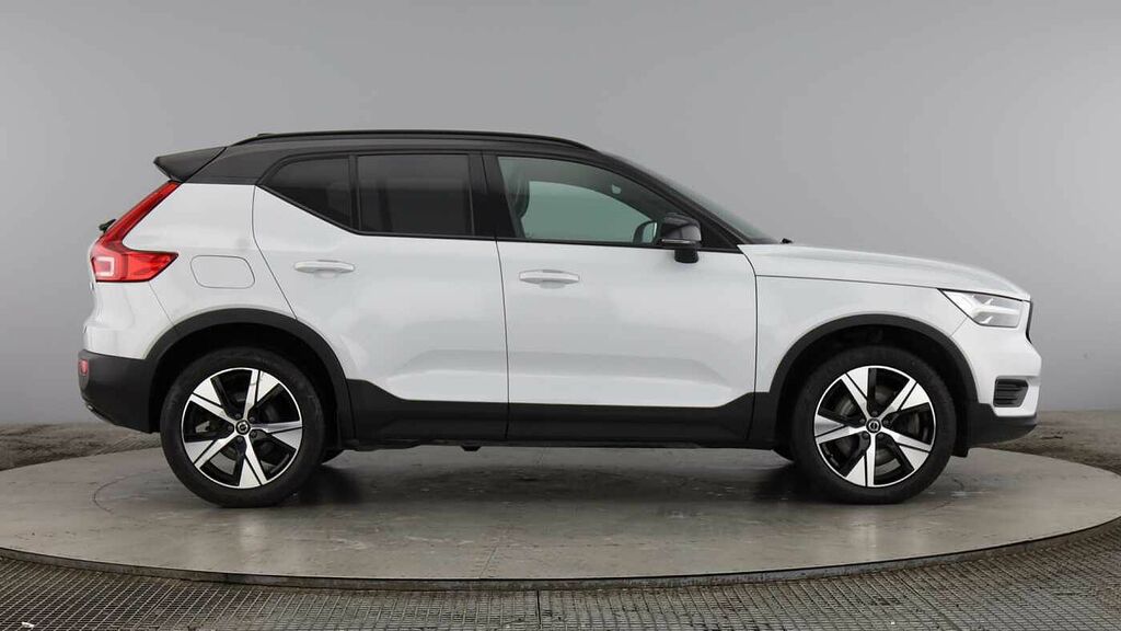 Volvo XC40 Recharge R-design, T4 Plug-in Hybrid PO22OLW Silver #2