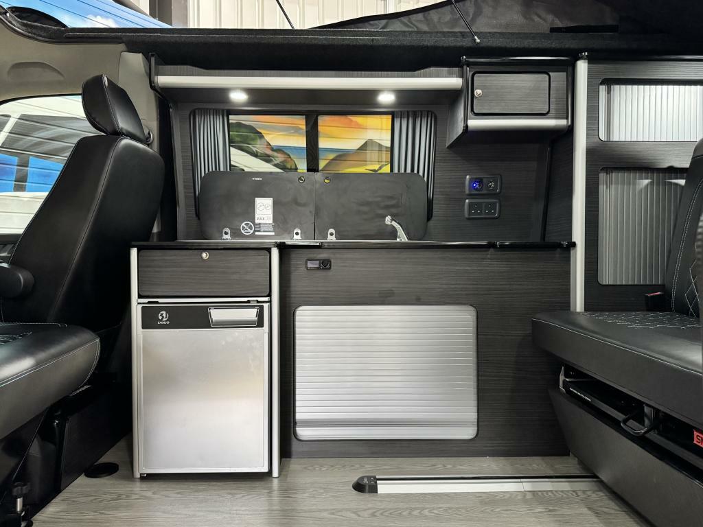 Volkswagen Transporter T6.1 Endless Summer Camper VO23LMU Grey #5