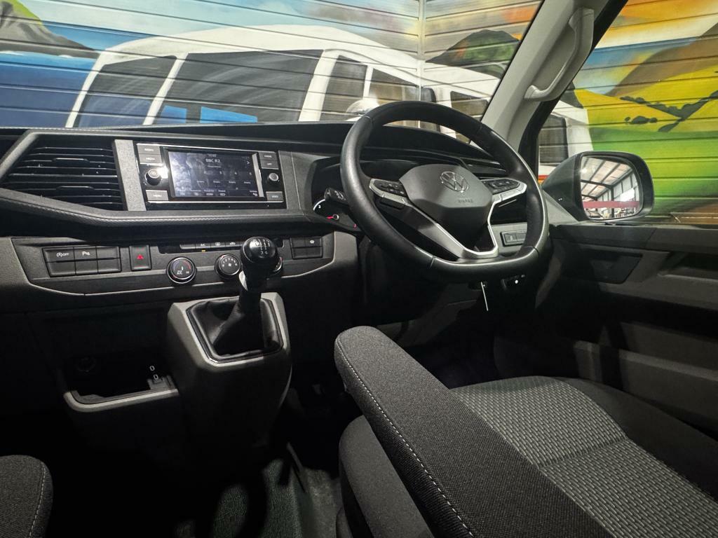 Volkswagen Transporter T6.1 2.0 Tdi Kombi DE24XTL Grey #4