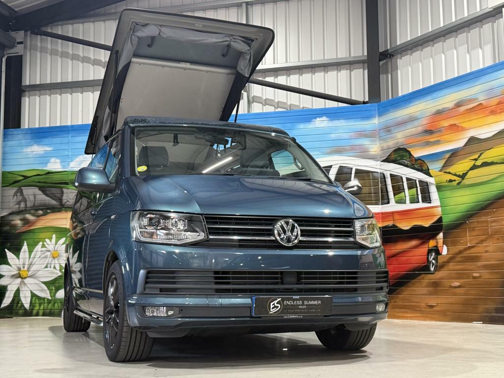 Volkswagen Transporter T6 Highline New Wave Camper Green #2