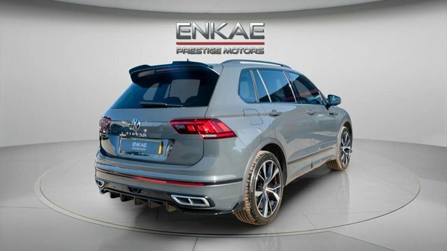 Volkswagen Tiguan 2023 1.5 Tsi R-line Suv Dsg Euro 6 Ss SJ23VNM Grey #2