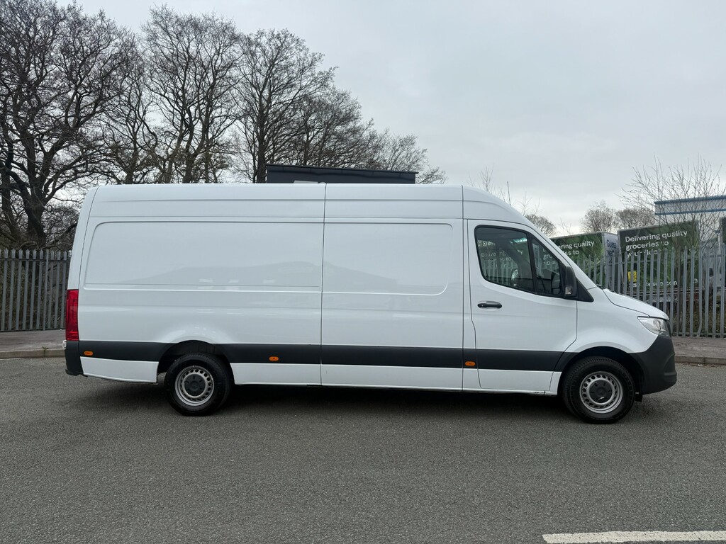 Mercedes-Benz Sprinter 2.0 315 Cdi Progressive Panel Van Manua SJ21DFZ  #2