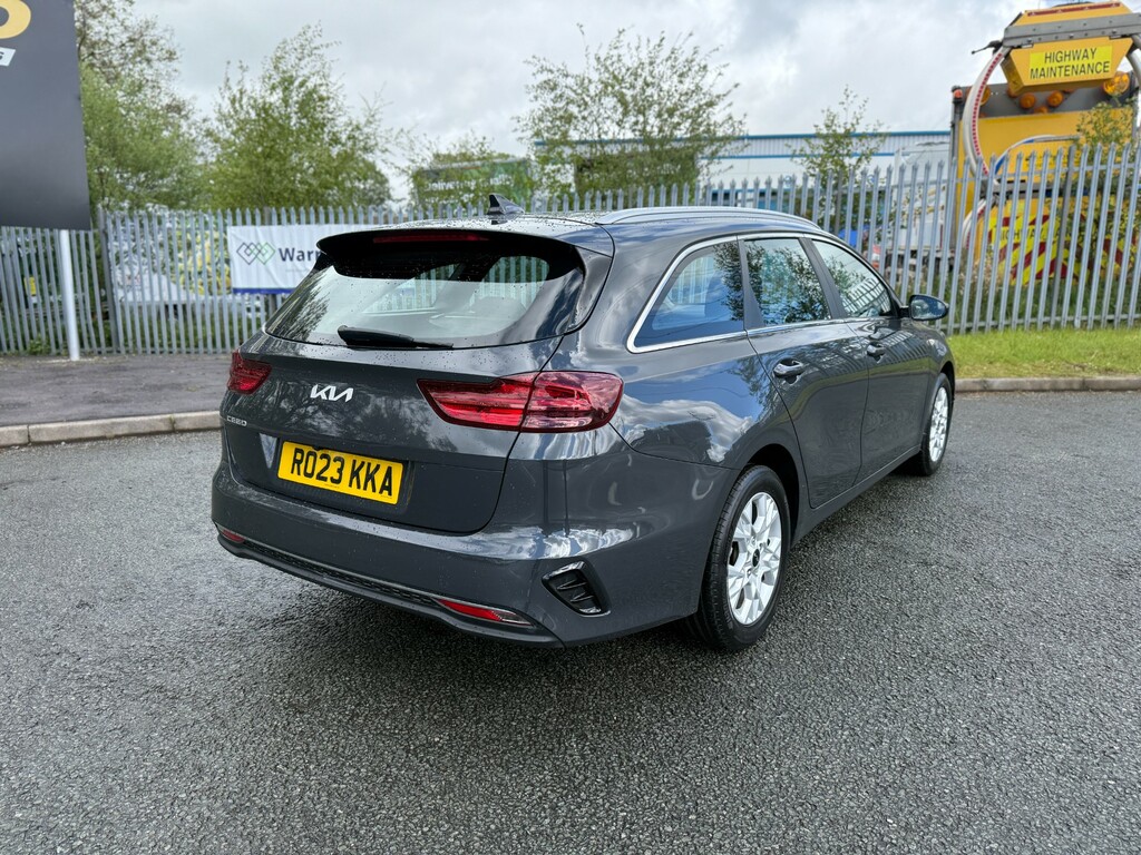 Kia Ceed 1.6 Crdi Mhev 2 Nav Sportswagon Hybrid  #4