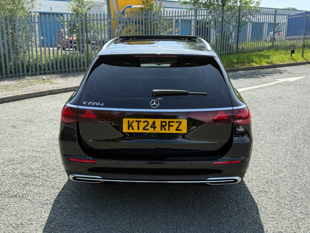 Mercedes-Benz E Class 2.0 E220dh Mhev Exclusive Edition Estate Diese KT24RFZ #6