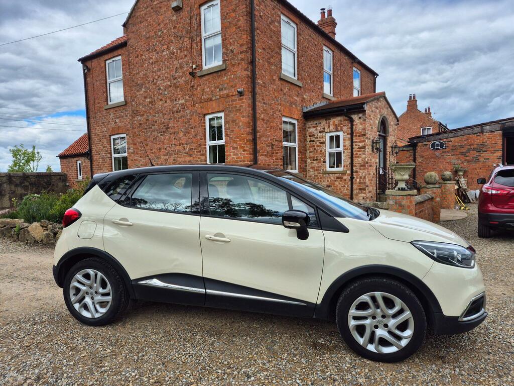 Renault Captur 0.9 Tce Energy Dynamique Medianav Euro 5 Ss FX14KTU White #4