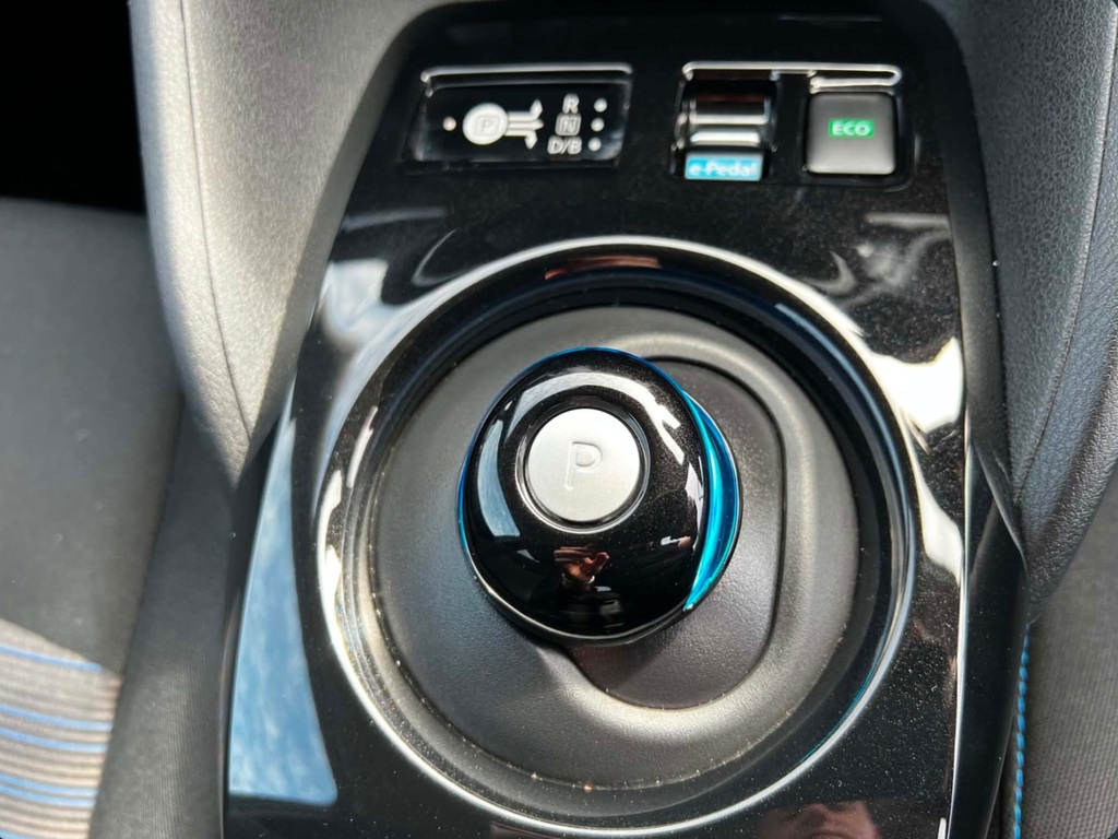Nissan Leaf N-connecta Ev 73 Reg DN73VMX White #6