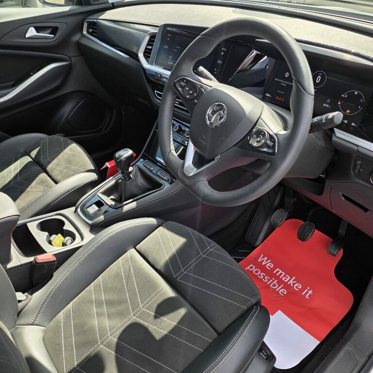 Vauxhall Grandland Hatchback Blue #8