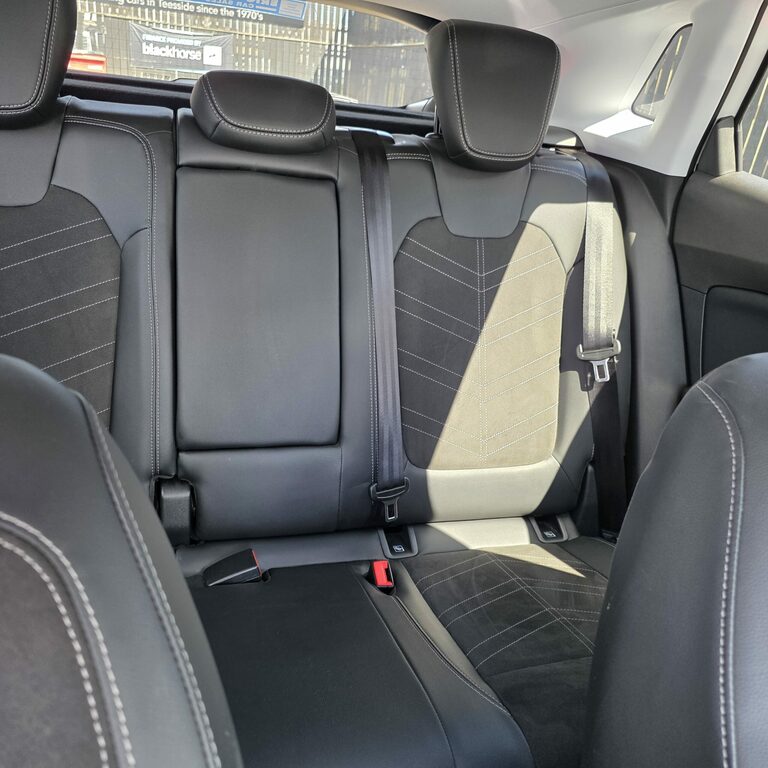 Vauxhall Grandland Hatchback Blue #20