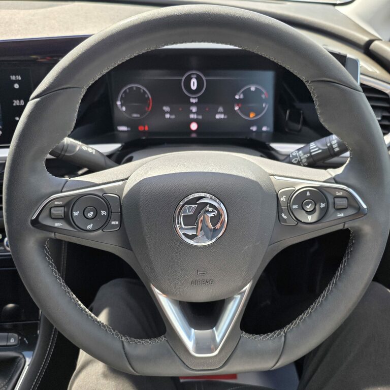 Vauxhall Grandland Hatchback Blue #10