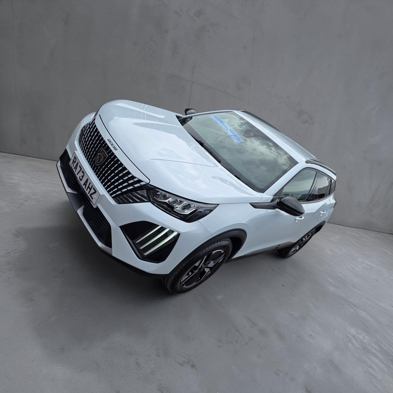 Peugeot 2008 Allure Edition Turbo Suv 73 Reg RA73AHZ White #5