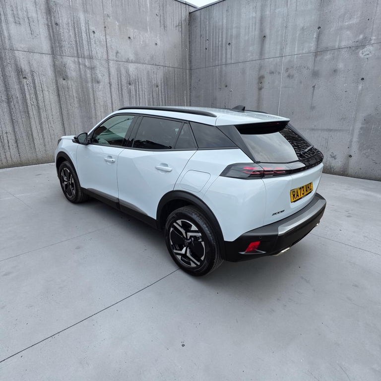 Peugeot 2008 Allure Edition Turbo Suv 73 Reg RA73AHZ White #3