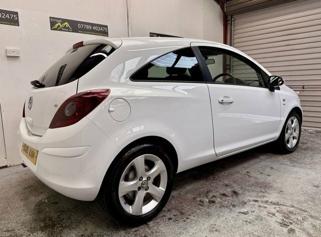 Vauxhall Corsa 2015 1.4 16V Sxi Hatchback Wide SG15AXM White #2
