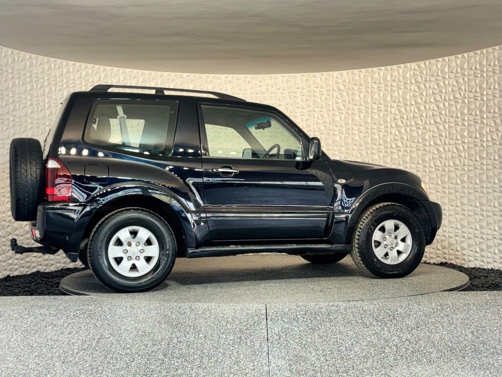 Mitsubishi Shogun 3.2 Di-d Equippe PF56AZW Black #6