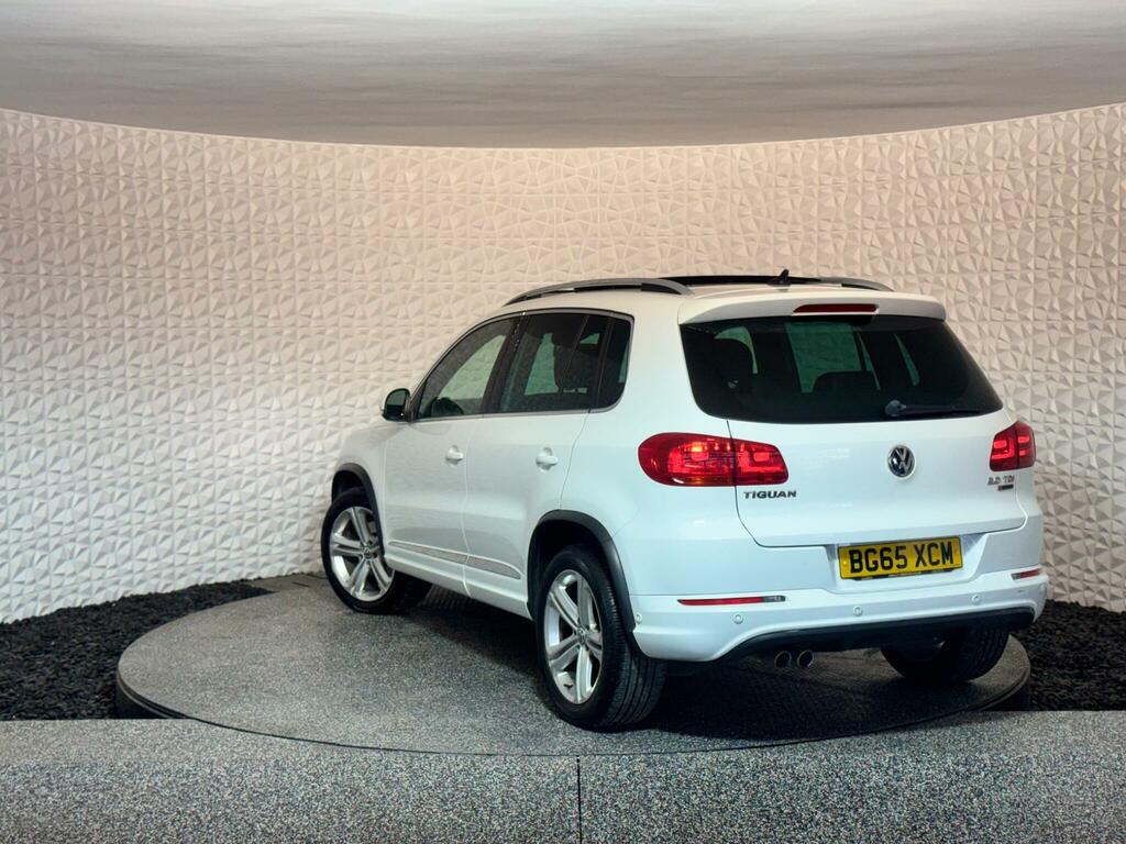 Volkswagen Tiguan 2.0 Tdi Bluemotion Tech R-line Edition Dsg 4Wd Eur BG65XCM White #2