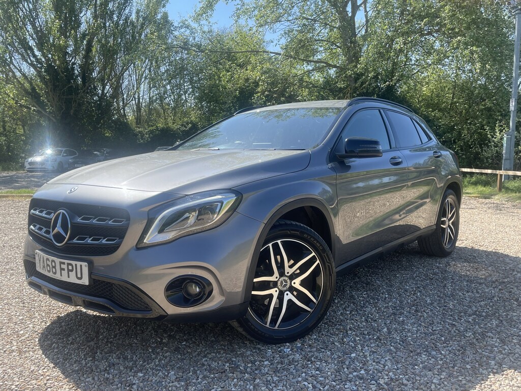 Mercedes-Benz GLA Class Suv 1.6 Gla180 Urban Edition 201968 YA68FPU Grey #3