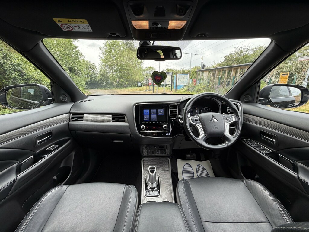 Mitsubishi Outlander Suv 2.4 H Twinmotor 13.8Kwh Dynamic 201969 Black #2