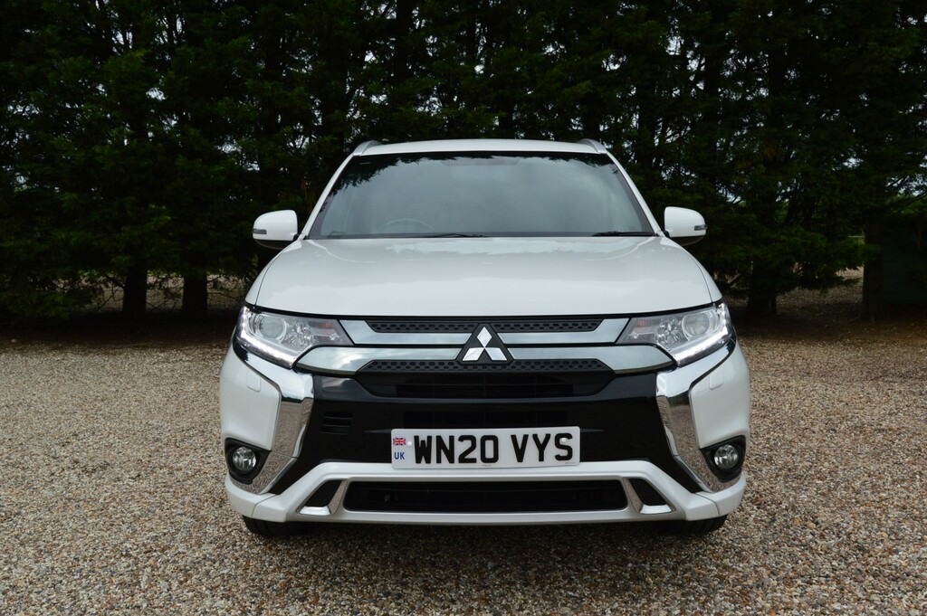 Mitsubishi Outlander Suv 2.4 H Twinmotor 13.8Kwh Dynamic 202020 WN20VYS White #3