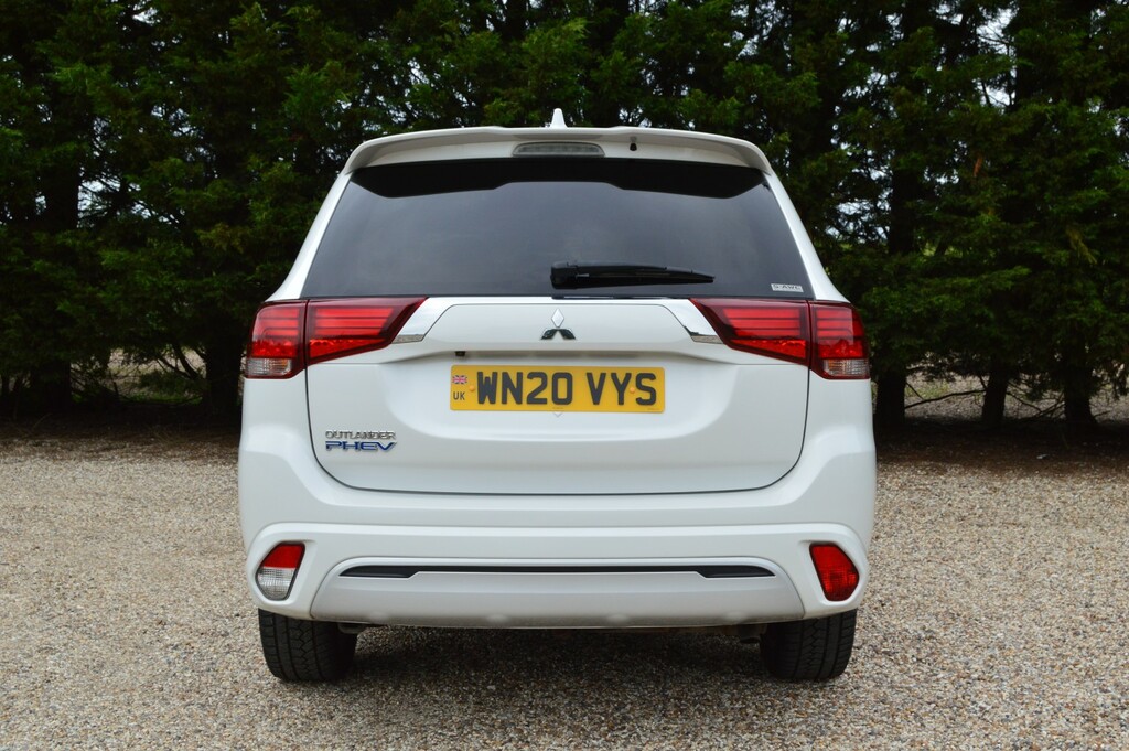 Mitsubishi Outlander Suv 2.4 H Twinmotor 13.8Kwh Dynamic 202020 WN20VYS White #6