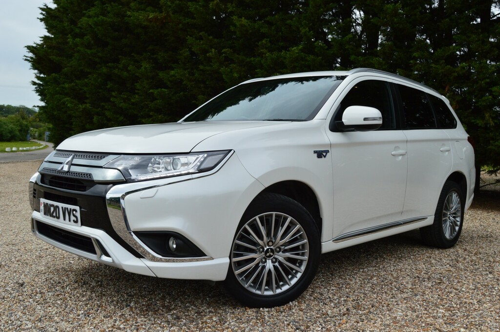 Mitsubishi Outlander Suv 2.4 H Twinmotor 13.8Kwh Dynamic 202020 WN20VYS White #2
