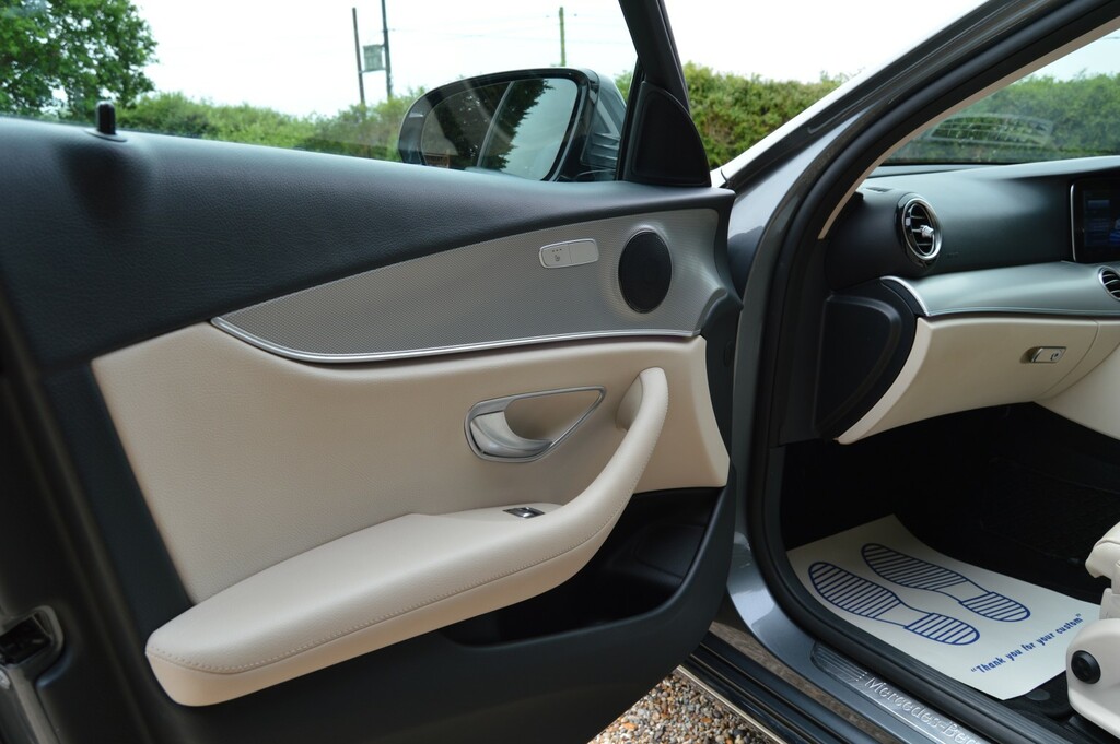 Mercedes-Benz E Class Saloon 2.0 E220d Se 201616 Grey #2