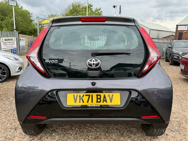 Toyota Aygo Vvt-i X-play Hatchback VK71BAV Grey #6